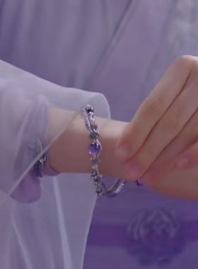 同款李兰迪手环星落凝成糖夜昙