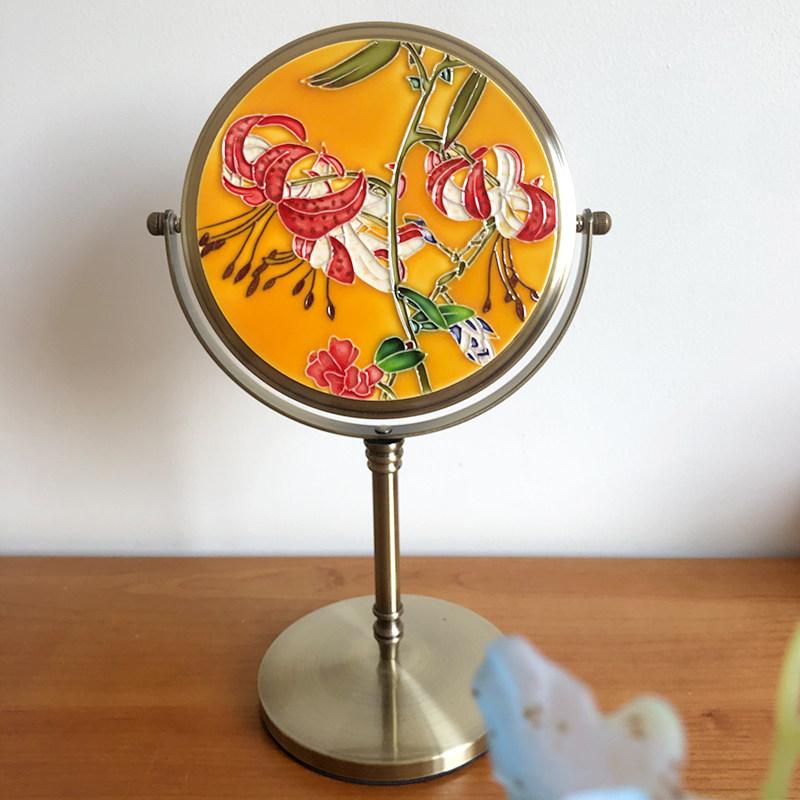 文化创意化妆镜立体浮雕台式镜可以360度旋转桌面摆件电视柜装饰