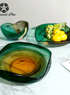 玻璃水果盘子简约现代田园双色渐变心形果盘家居工艺品收纳盘摆件