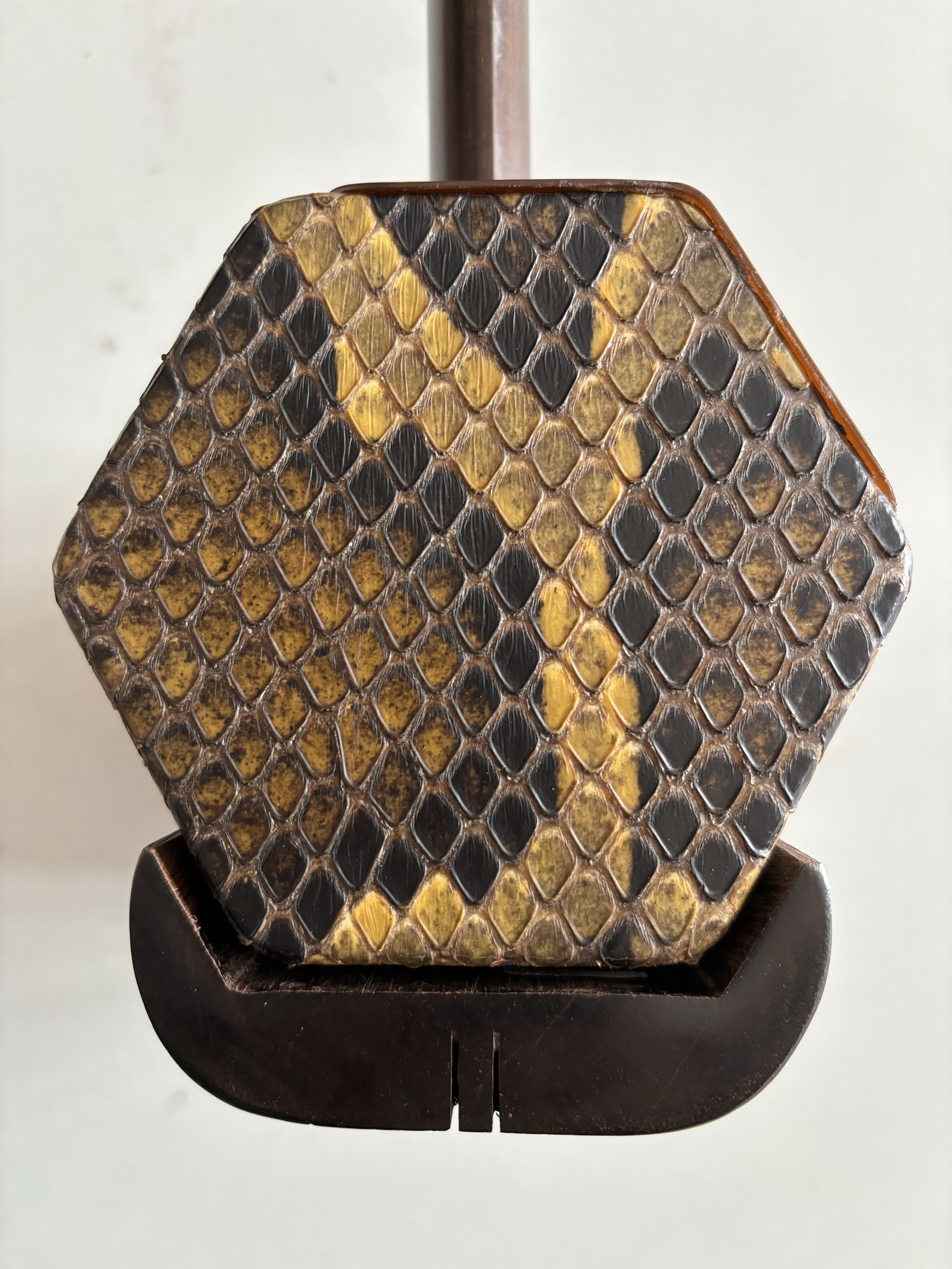 明清旧料老红木二胡 大红酸枝老山皮专业演奏琴 手工蒙皮厂家直销