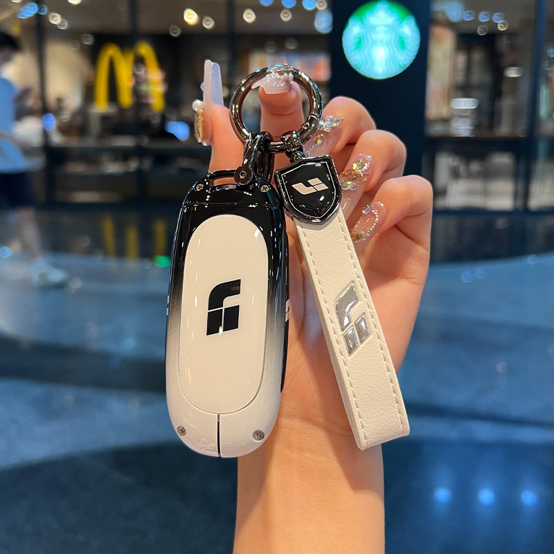 适用新理想L7钥匙套L8proL9Ultra专用24款L6汽车mega高级扣壳男女