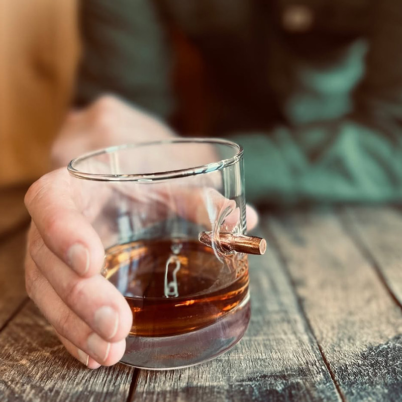 美国制真子弹威士忌杯