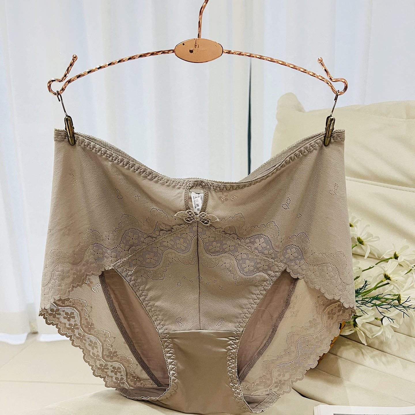 大码女士性感蕾丝镂空内裤时尚性感纯色中腰包臀舒适宽松胖mm,女士内衣/男士内衣/家居服,女三角裤,淘宝优惠券,粉丝福利购,淘宝优惠卷