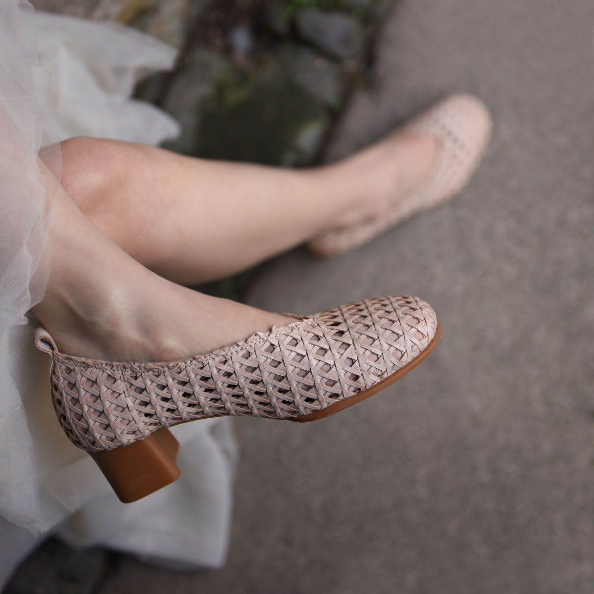 Artmu阿木原创镂空单鞋真皮手工编织奶奶鞋一脚蹬粗跟女鞋凉鞋