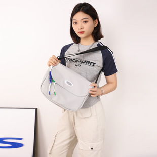 2025春季潮牌邮差包女大容量方形包 大学生上课包尼龙斜挎包男C