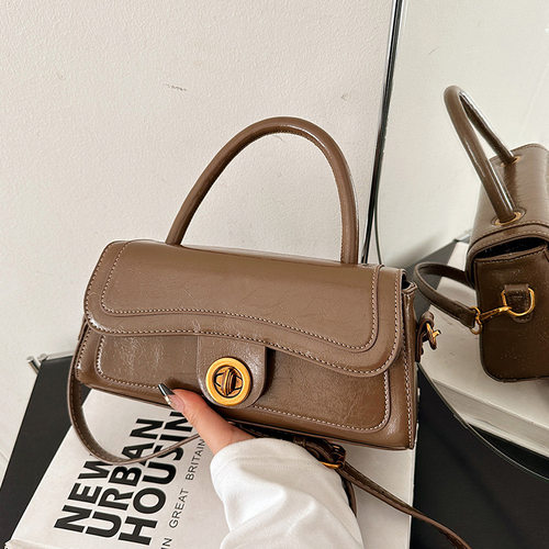 今年流行爆款包包女 秋冬2025新款小众设计复古斜挎包手提小方包N