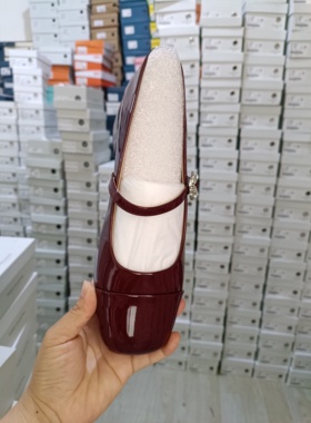 冰芙尼新款时尚女鞋玛丽珍鞋女鞋单鞋女鞋39093酒红