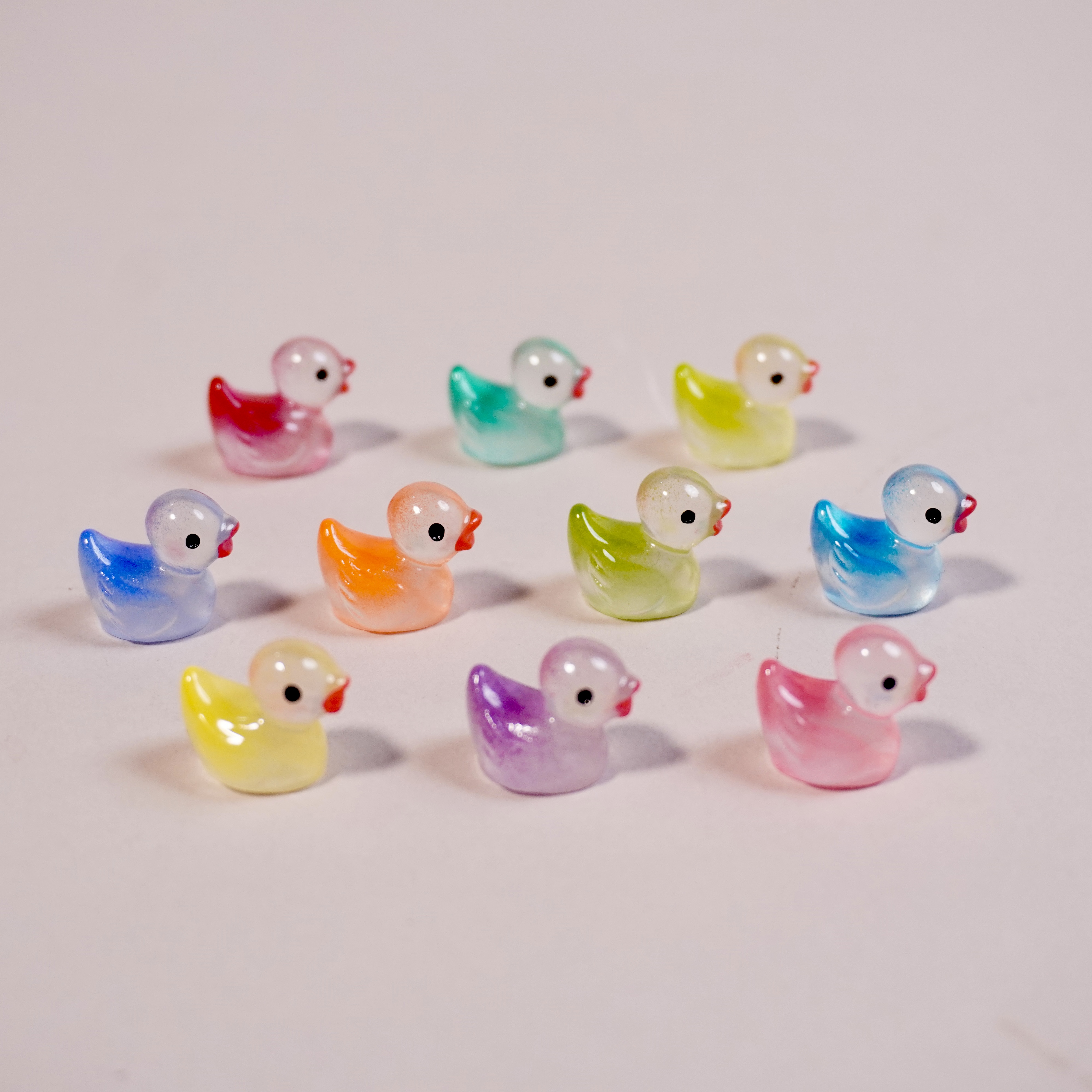 新款渐变夜发光树脂小鸭桌面摆件