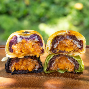 纯手工台州馅中馅蛋黄酥豆沙酥皮苏式月饼流心中秋月饼礼盒装送礼