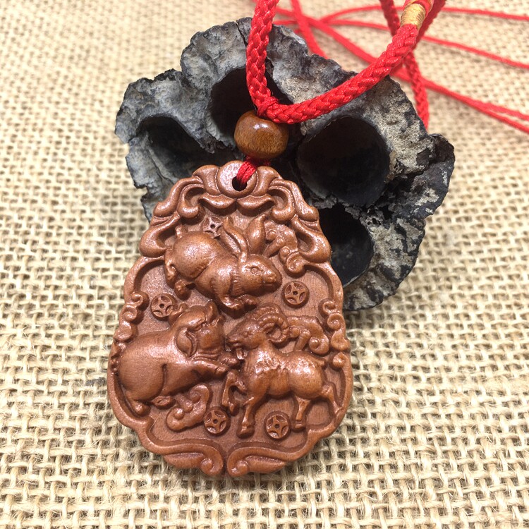 木雕桃木亥未卯三合吊坠钥匙扣属猪羊兔者生肖贵人项链平安饰品
