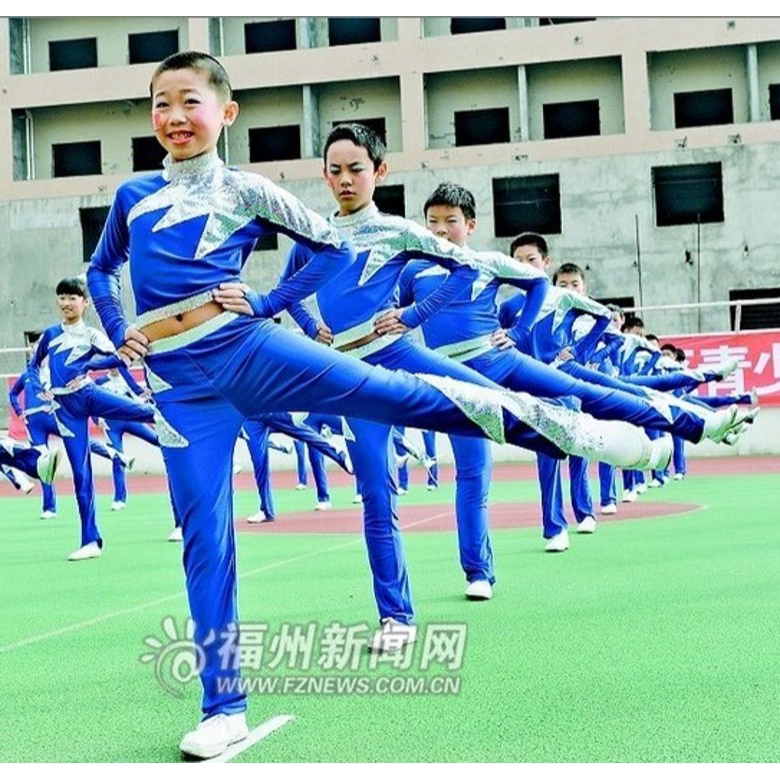 比赛广播体操中学生儿童演出服