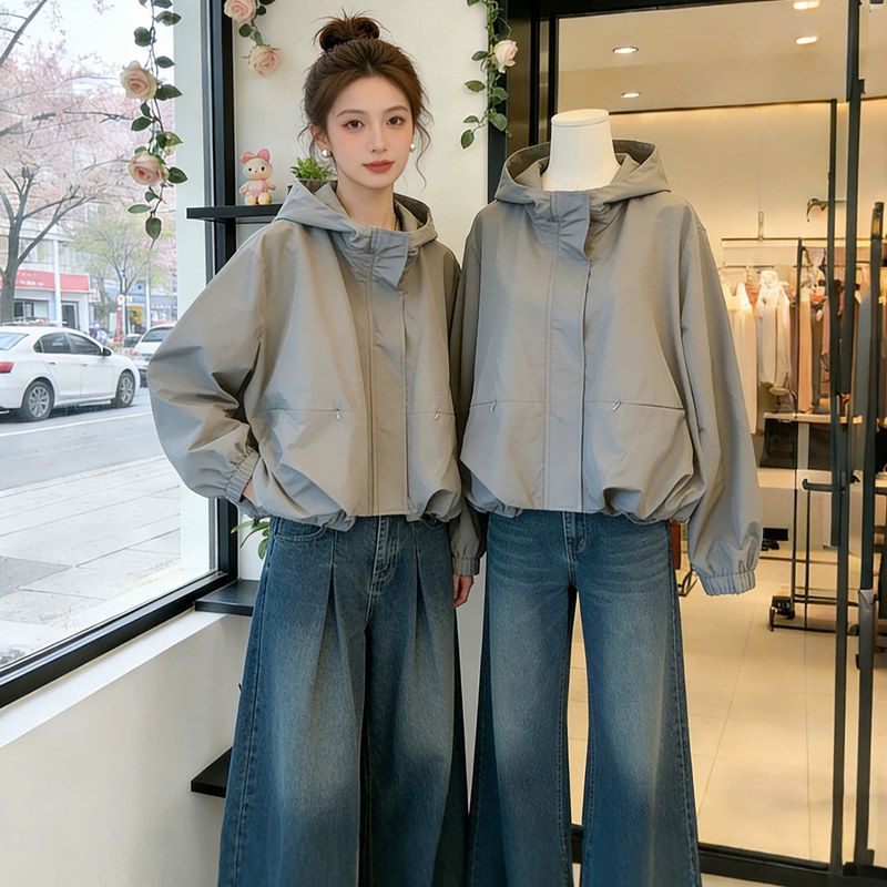 通勤风连帽短款外套女士春秋季新款冲锋衣时尚高级感宽松拉链上衣