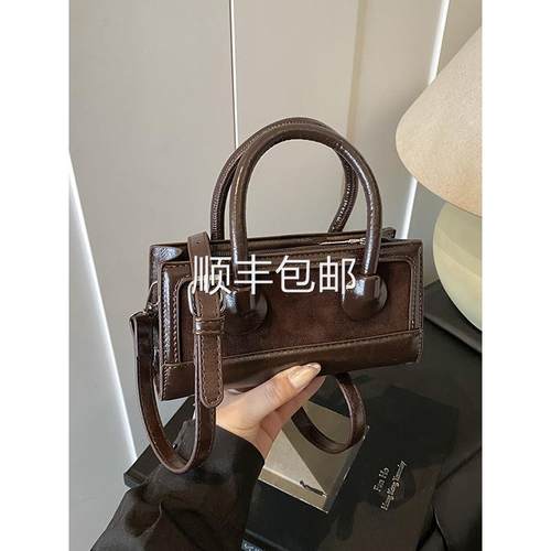 全球 小巧精致盒子包女2026新款单肩斜挎手机包小众设计豹纹手提