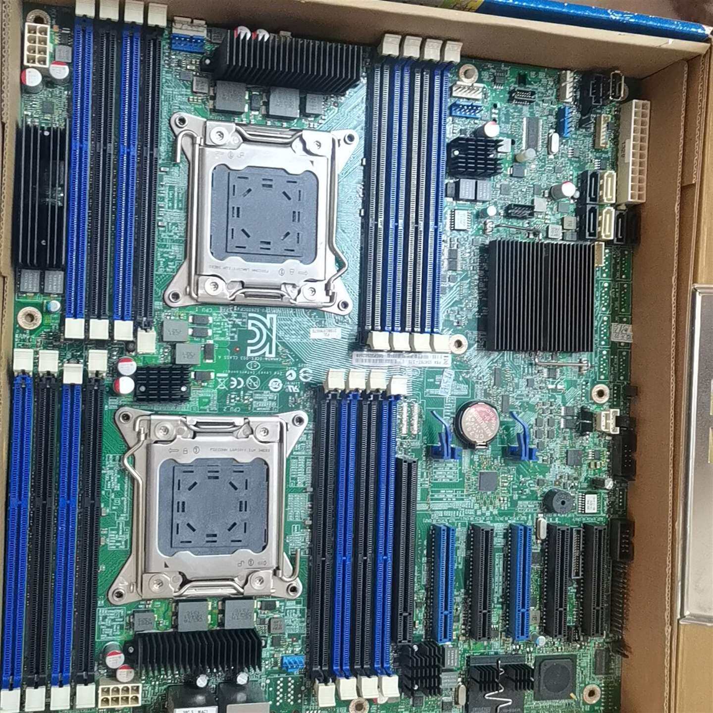 英特尔s2600cp  9.8成新 双路x79 e5议价及维修！