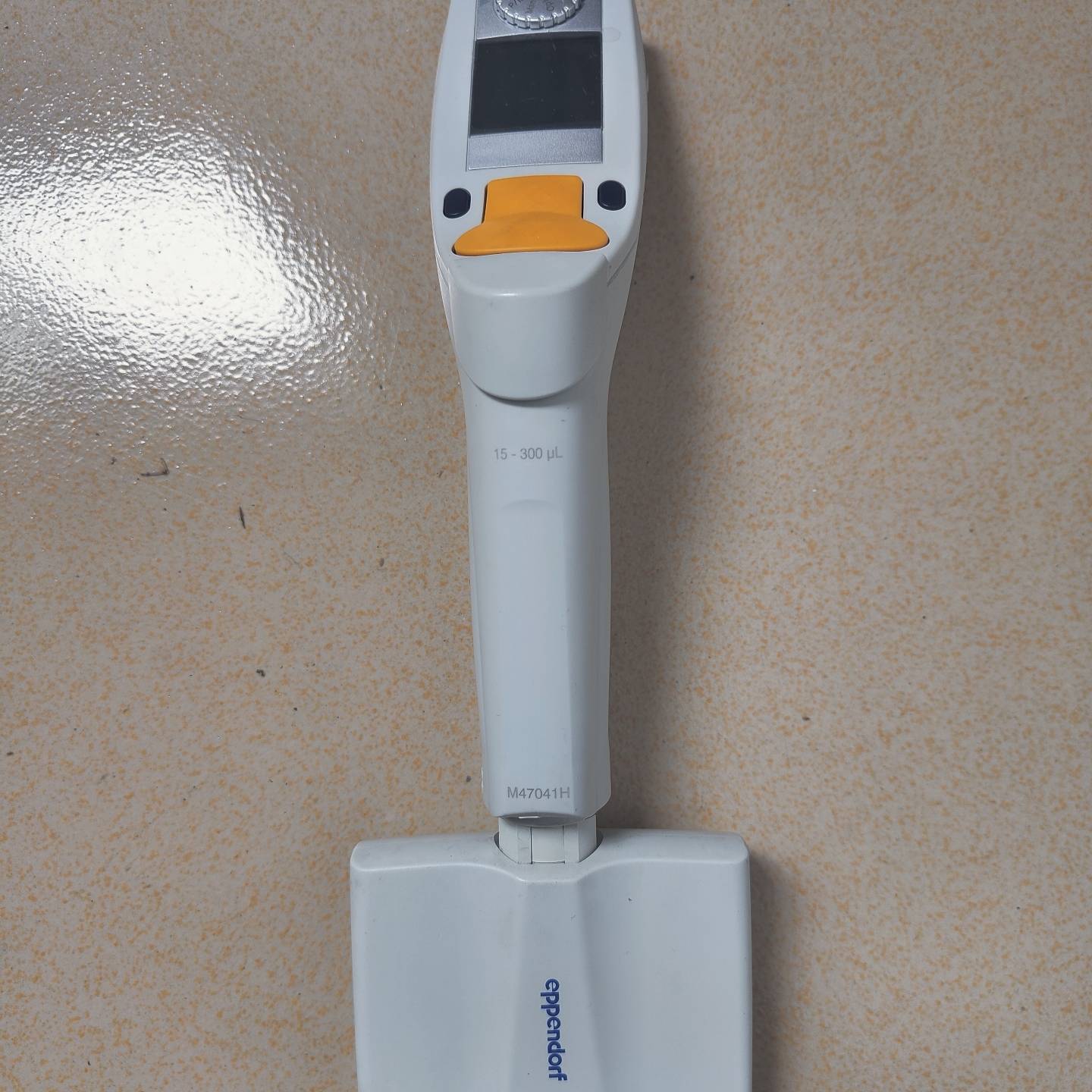 艾本德电动移液器，外观还议价 维修！！！