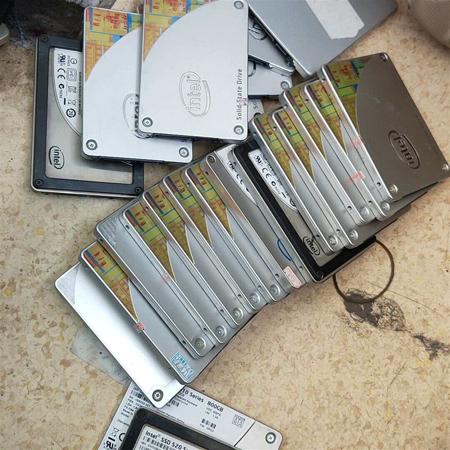 固态英特尔坏535 530 520 120G 180G议价及维修！