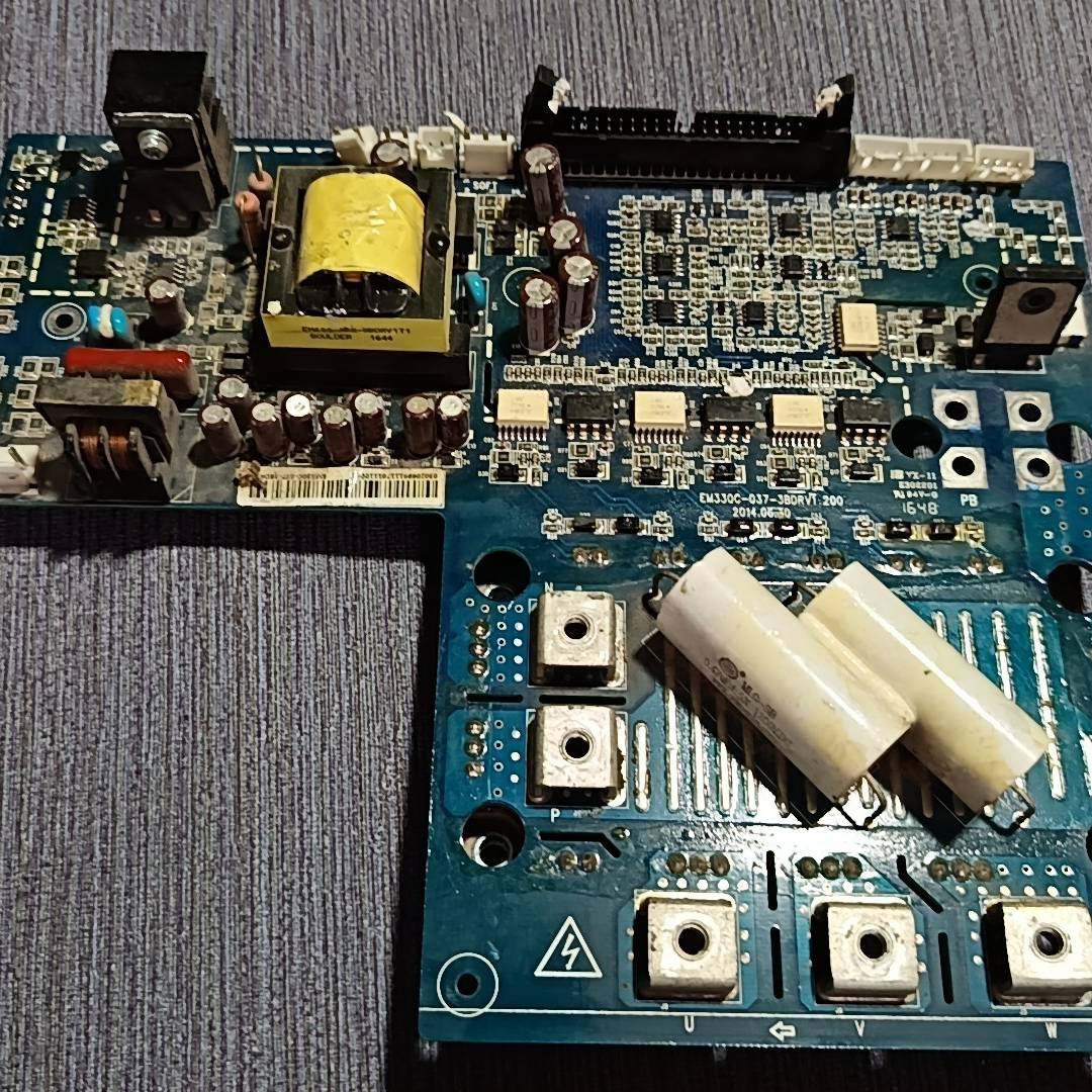 富士IGBT模块6MBI150VB-120-50，带议价 维修！！！