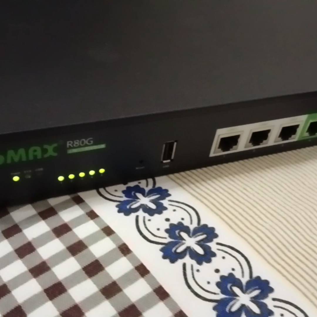 TOMAX R80G 全千兆上网行为管理议价 维修！！！
