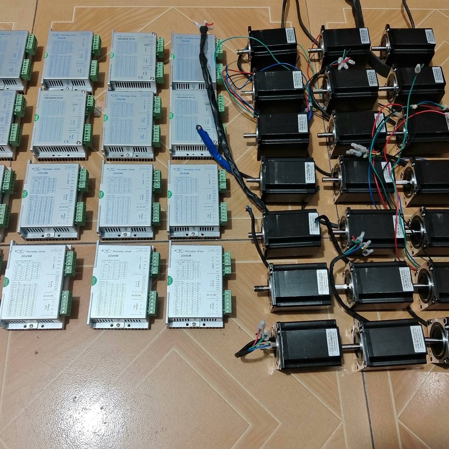 研控57开环步进电机2D45M，电议价 维修！！！
