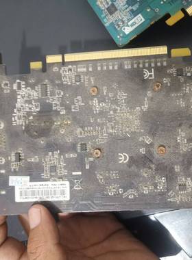 AMD HD7670 4G D5 独立显卡，点亮议价 维修！！！