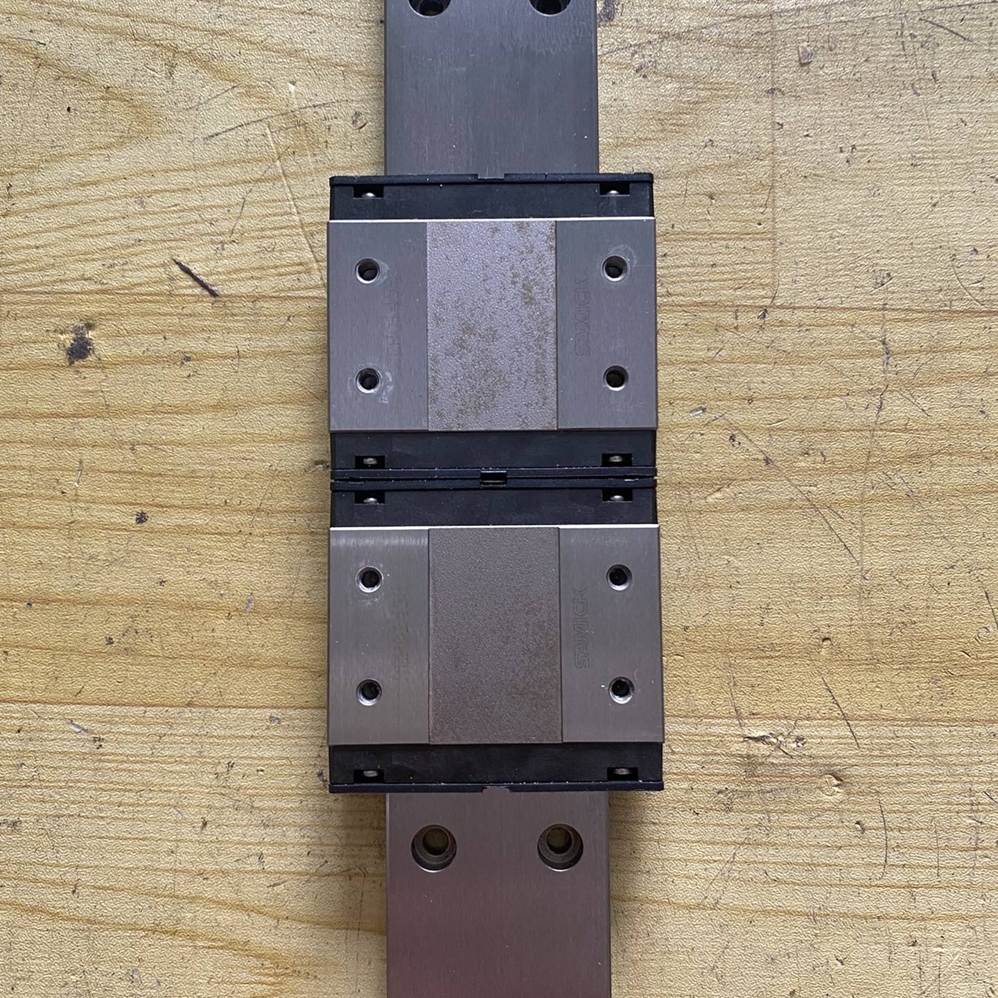 THK RSR15WVM 导轨长度523mm议价 维修！！！