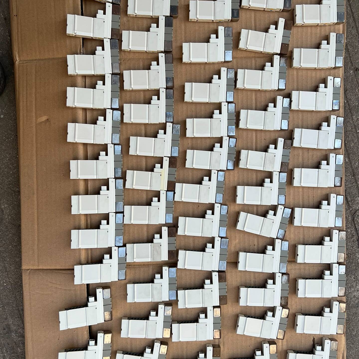 SMC电磁阀SSY3A00-5U1议价 维修！！！