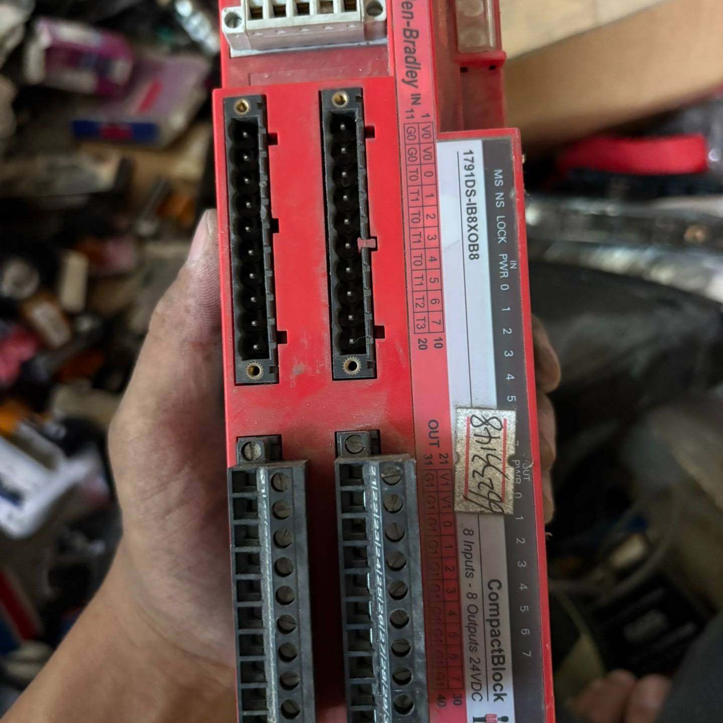 1791DS-IB8XOB8, AB模块 APLC控制器议价 维修！！！