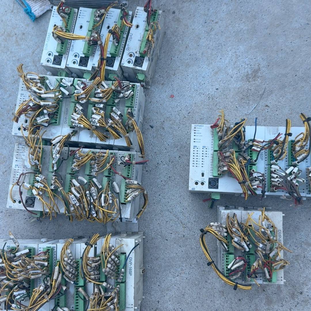 台达plc28sv11t2主机模块dvp-16sp议价 维修!!!