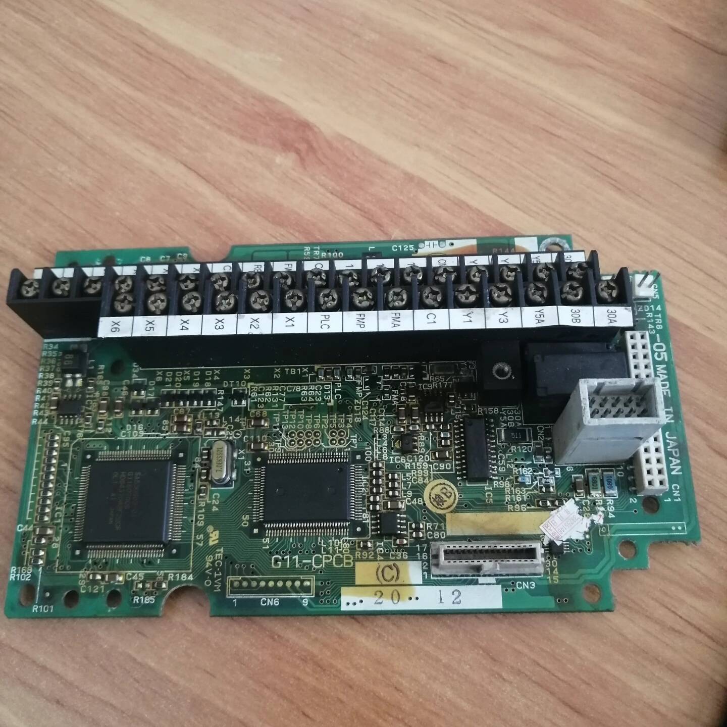 富士变频器主板G11-CPCB  SA52959议价 维修！！！
