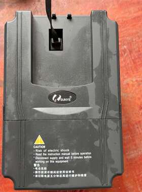 变频器CM530-A4T1R5GB/2R2PB实物图拍议价及维修！