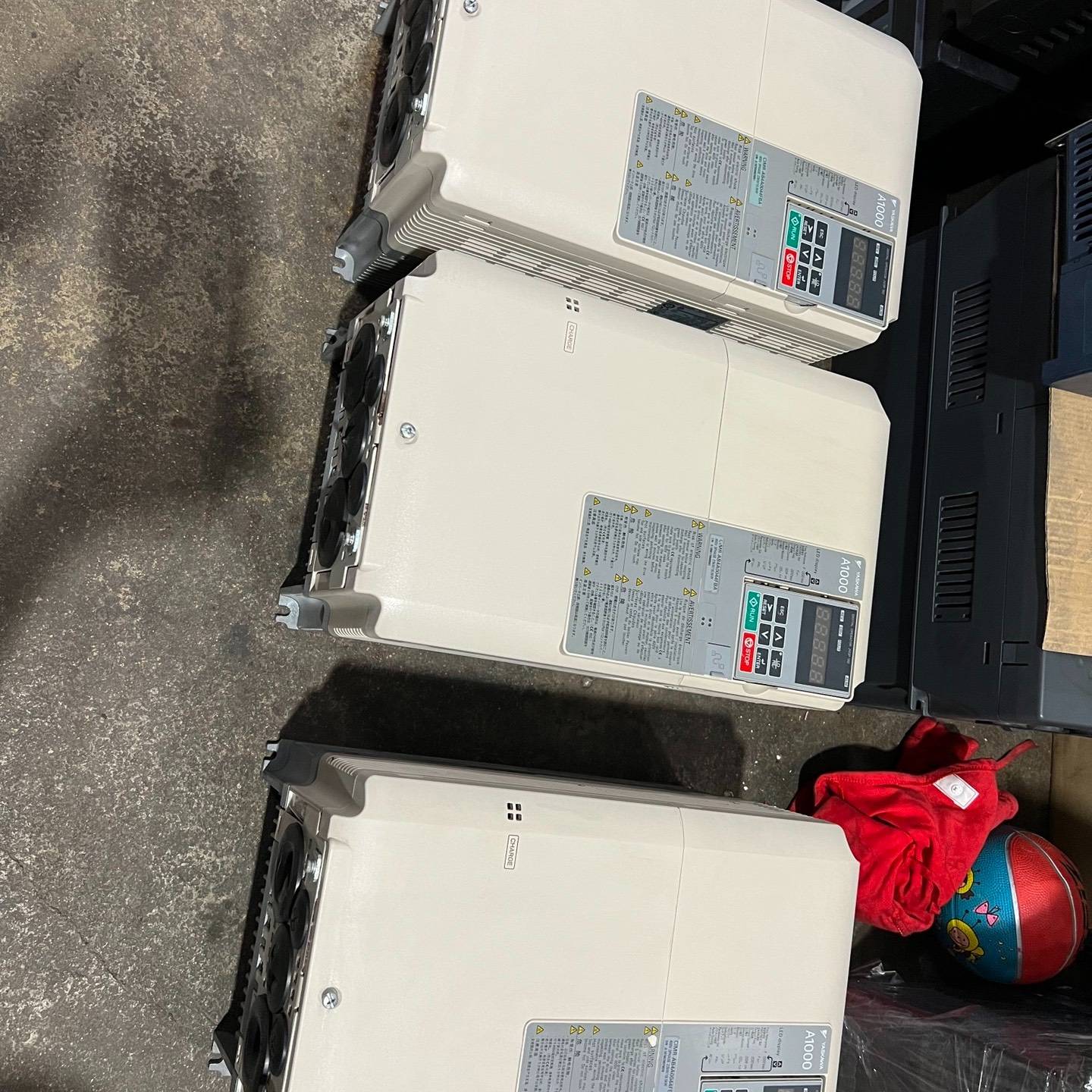 安川A1000变频器18.5KW，AB4A0044F议价 维修！！！