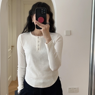 新款 T恤 法式 长袖 0.22KG 简约文艺纽扣圆领修身 春装
