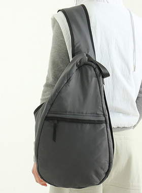 灰色现货 velcro sling bag