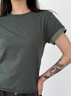 layered half sleeve cropped tee