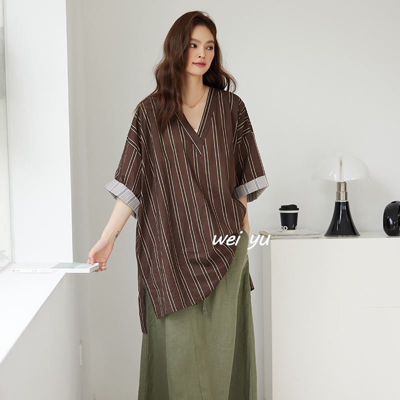 薇语大码女装高级感上衣女2025夏新款条纹V领七分袖休闲宽松T恤女
