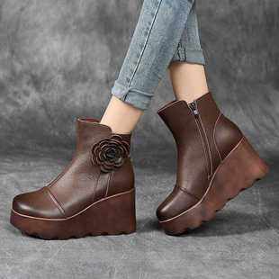 嫔妃丽人马丁靴2025新款短靴真皮民族风手工花朵复古坡高跟单靴女