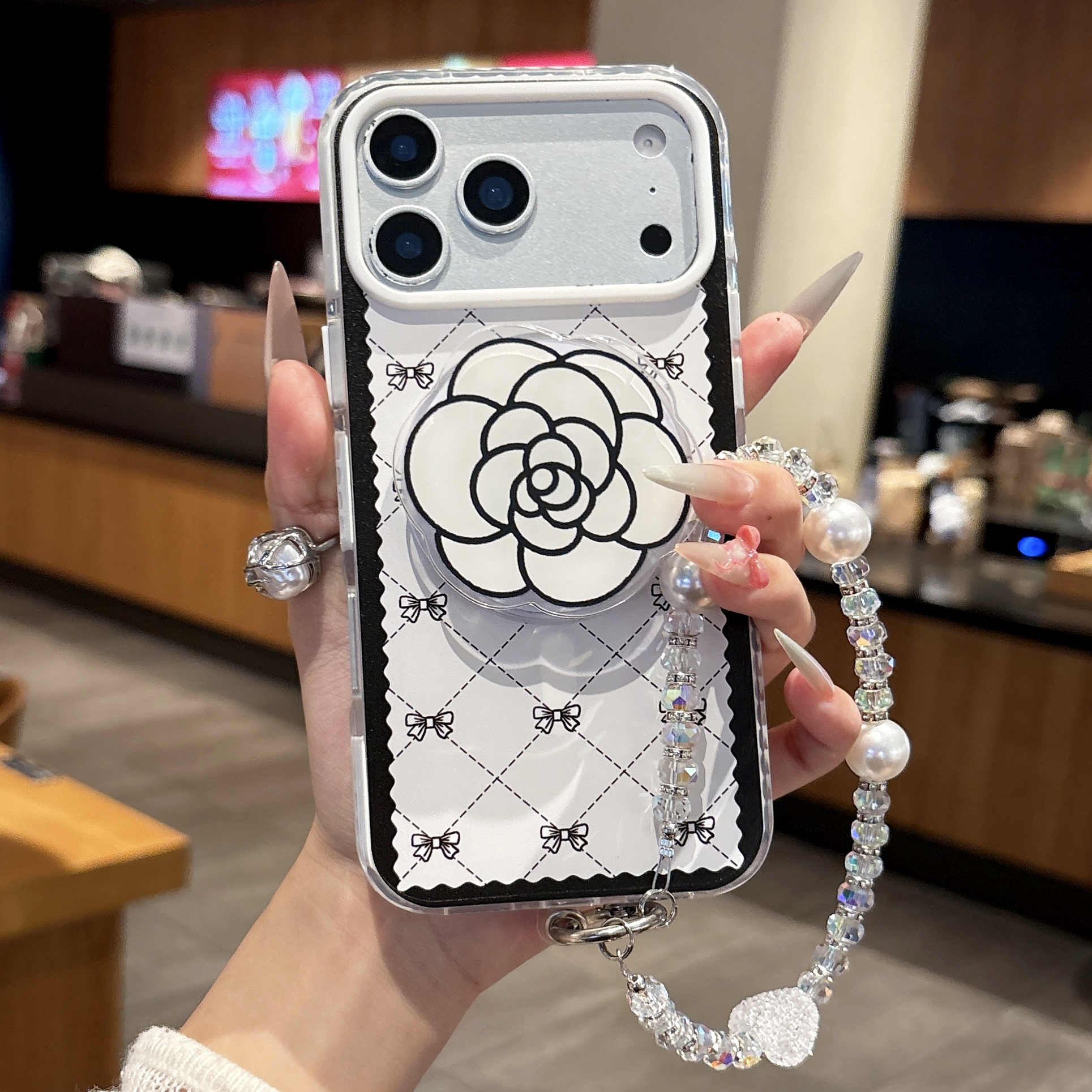 苹果17山茶花菱适用于iphone17promax手机壳16promax磁吸支架链条女款15pro可爱减龄14保护套13小香风防摔软