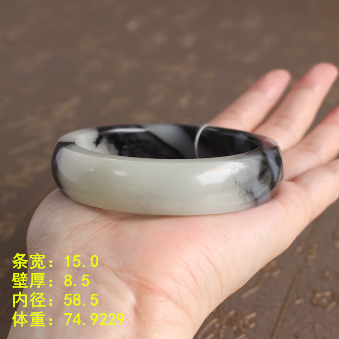 58.5羊脂底青花籽料手镯和田玉