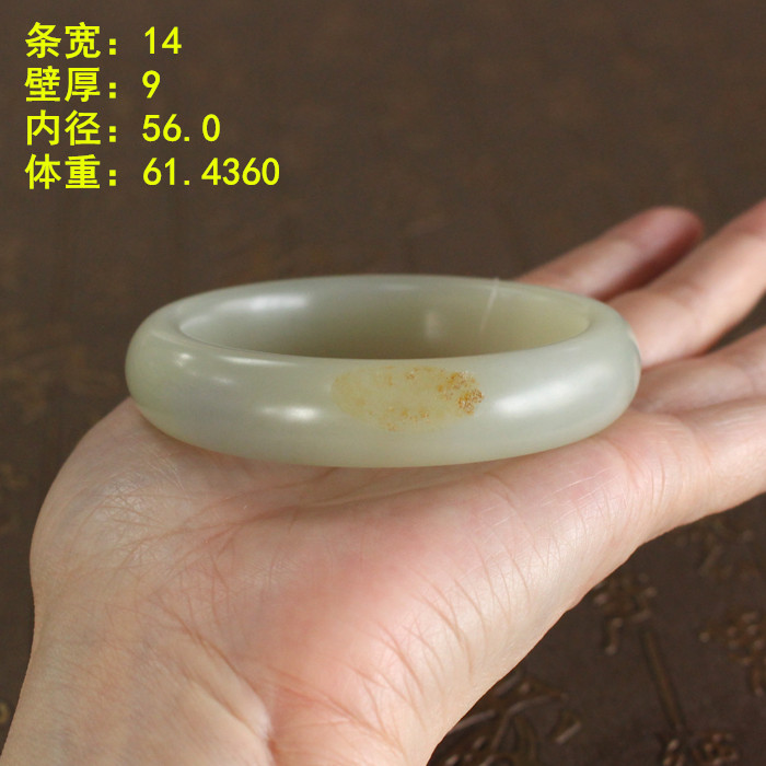 颜色很浅，质感膏糯~56.0青白玉籽料手镯 和田玉 朕®