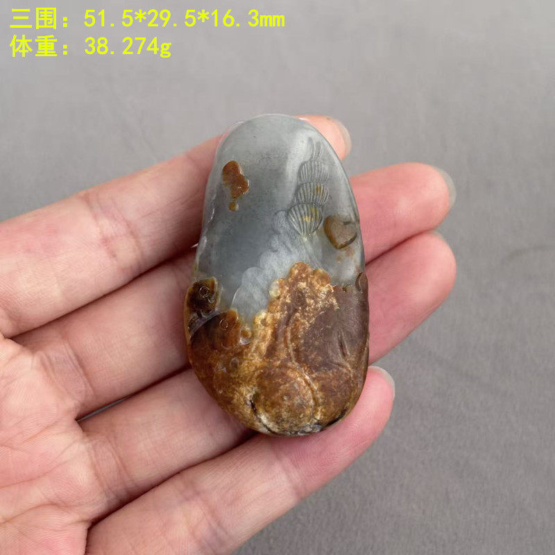 黄沁皮青花籽料鱼挂件/吊坠 有原皮朕®开仓新疆和田玉