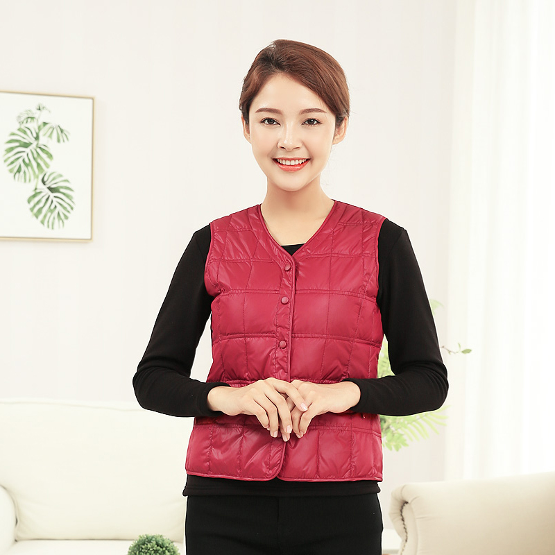 亿水涵中老年女士羽绒马甲女短款背心马夹妈妈冬季轻薄内胆内穿
