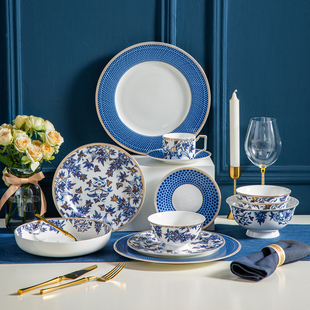 陶瓷餐具套装高档精致家用骨瓷高级感酒店饭碗盘子碗盘组合礼盒装