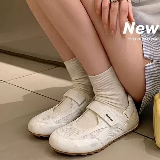 牛皮网面透气魔术贴玛丽珍女鞋