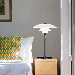 Poulsen 设计师款 2卧室床头台灯软装 书房书桌灯 丹麦Louis