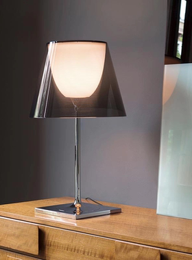 意大利Ktribe台灯卧室床头灯设计师款酒店简约样板房客厅书房台灯