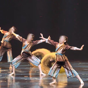 儿童民族民间群舞《乐秋》同款渐变舞蹈演出表演服专业定制