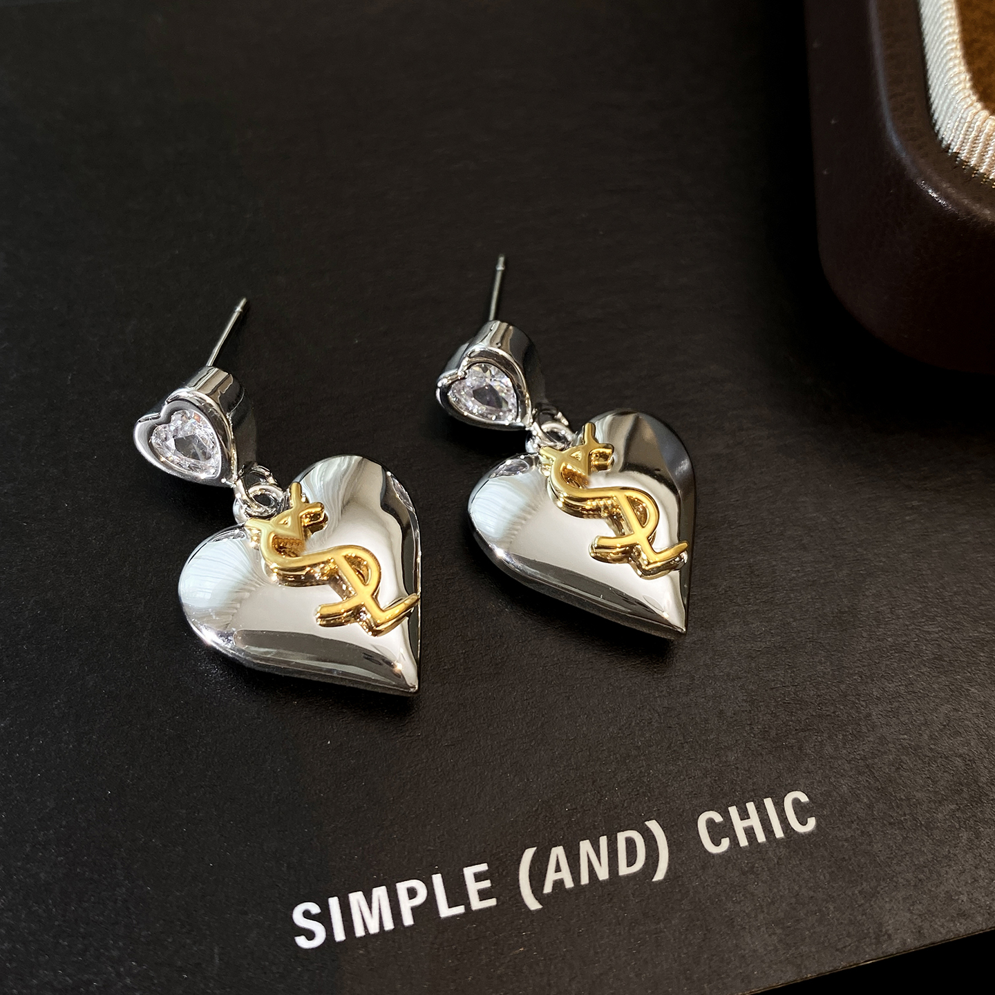 Y字母金银撞色镜面爱心耳环2025新款爆款立体桃心耳钉女轻奢小众