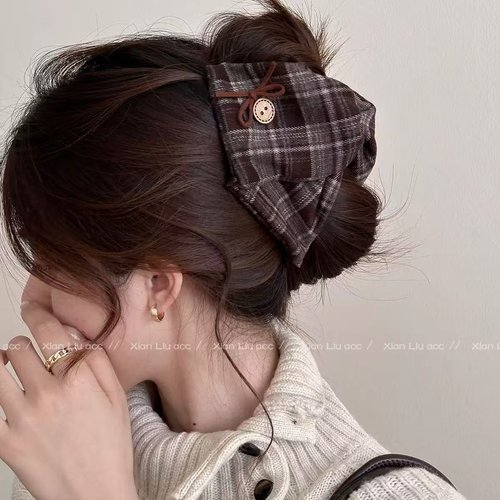 2026时尚新款感气质英伦学院风三角抓夹复古撞色格纹蝴蝶结鲨鱼夹