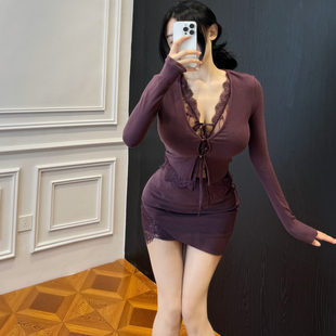 上衣 暗夜紫加绒V领长袖 拼接蕾丝短裙 紫气东来好运蕾丝套装 思瑞