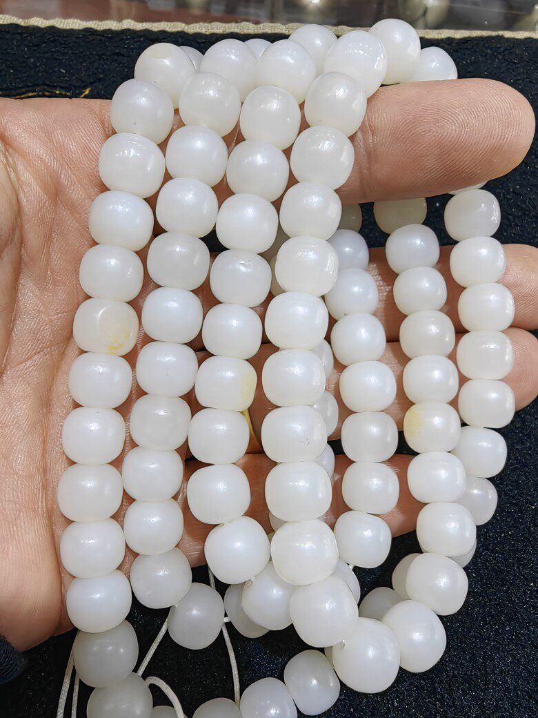 天然新疆和田玉黑山料苹果108佛珠